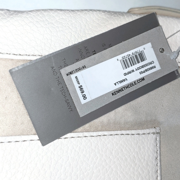 Kenneth Cole Vanilla Crossbody Bag W/RFID - Picture 4 of 6